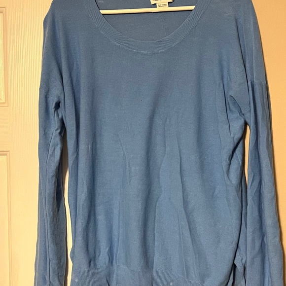 Vineyard Vines Sweater - Picture 1 of 1